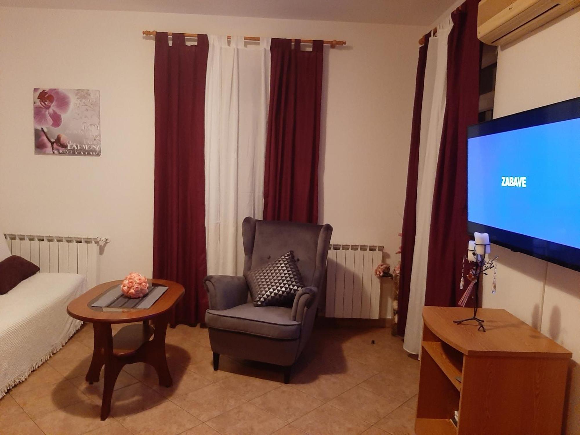 Family Apartments Suzi Ρόβινι Εξωτερικό φωτογραφία