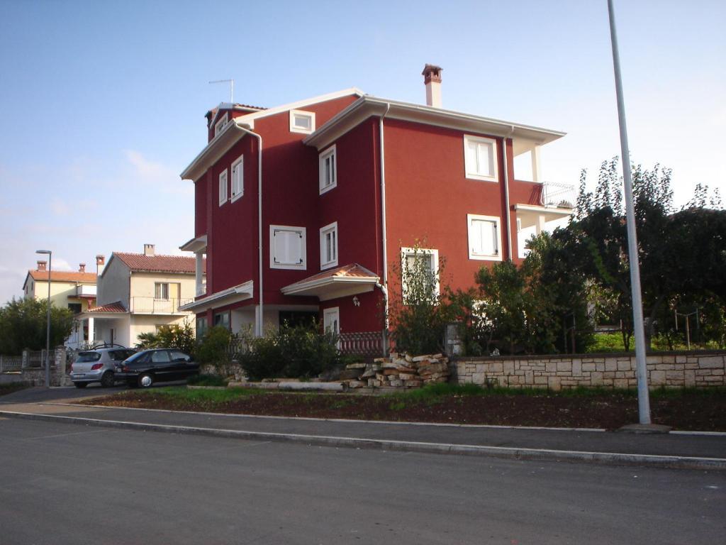 Family Apartments Suzi Ρόβινι Εξωτερικό φωτογραφία